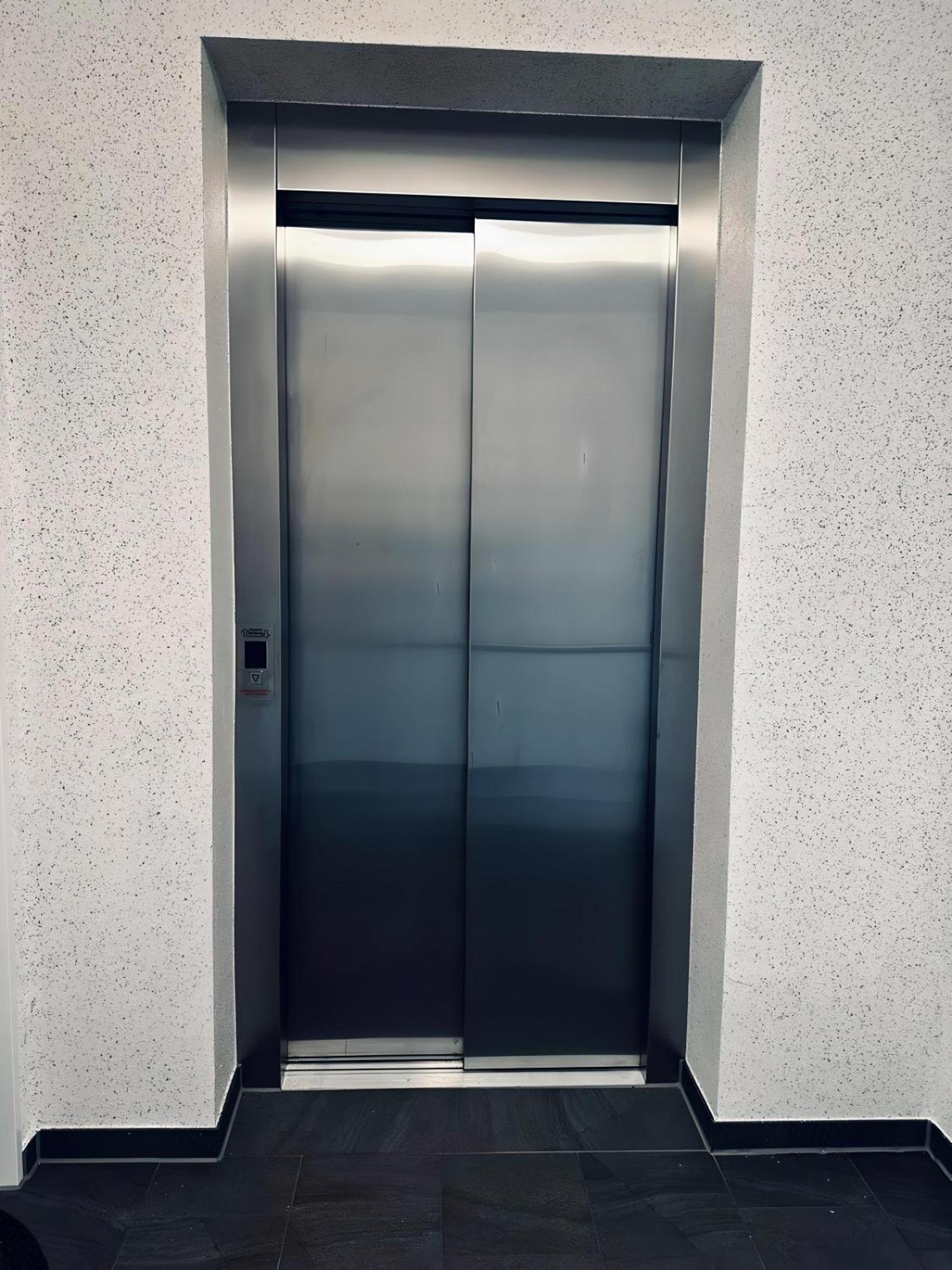 Fewo Am Povelturm - Mit Aufzug Und Grosser Loggia Нордгорн Екстер'єр фото